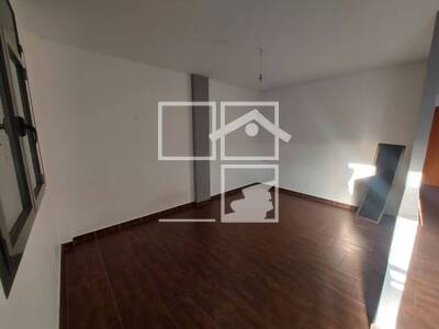 Local en Enric Prat de la Riba, Vic Barcelona