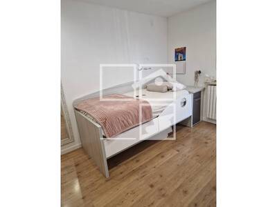 Local en Olot Girona